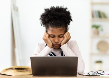 The study paves the way for research on the long-term relationship between systemic melatonin and myopia. Image: Prostock-studio/stock.adobe.com