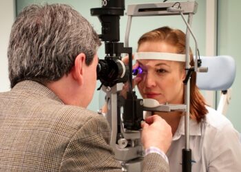 A/Prof Andrew White has won a prestigious research award from Glaucoma Australia. Image: Glaucoma Australia.