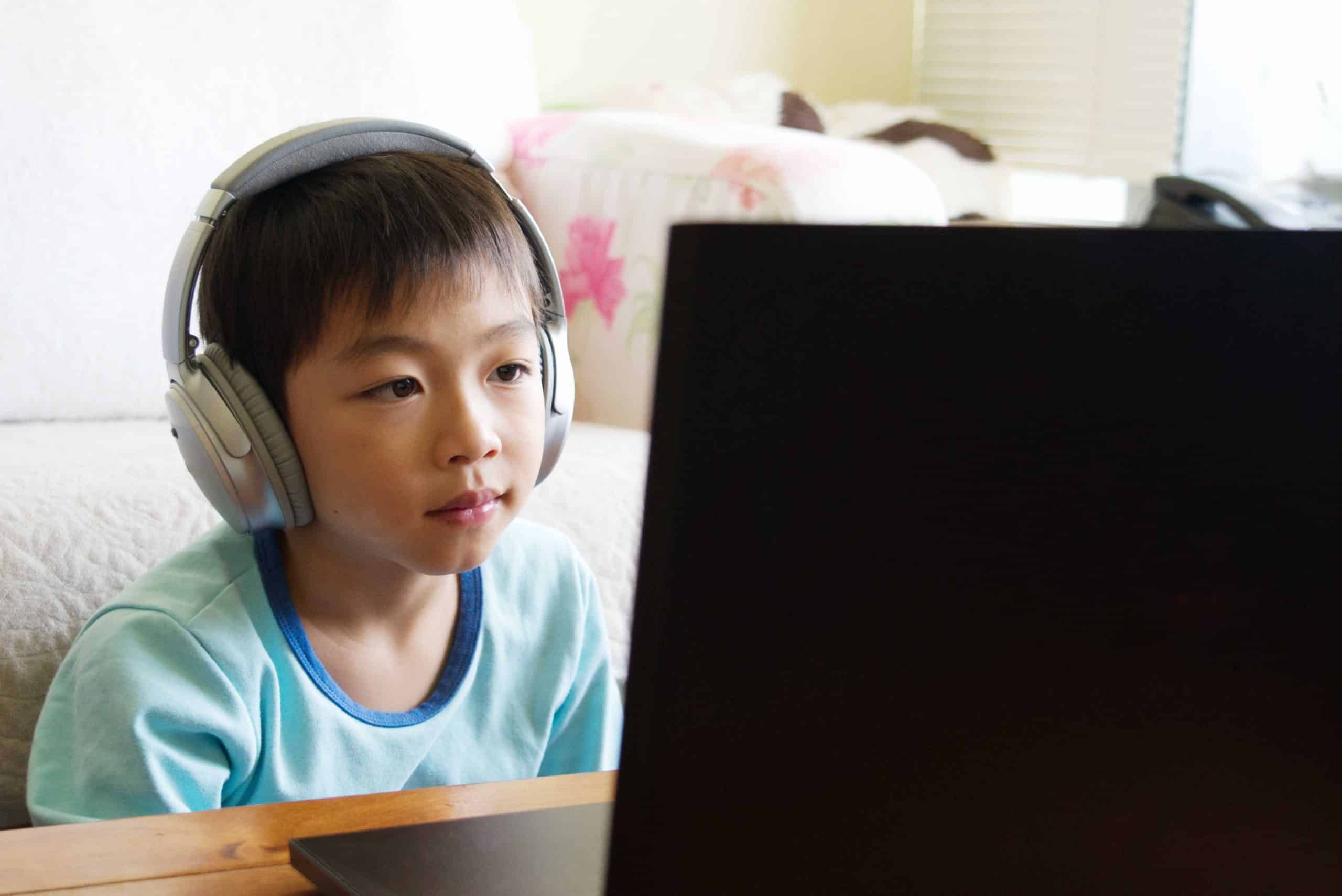Child hong kong myopia