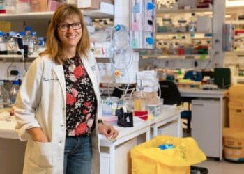 Dr Vicki Athanasopoulos says one in 10 Australians are living with some form of autoimmune disease. Image: Tracey Nearmy/ANU