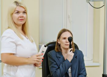 An ordinary eye examination and associated communication can be mentally exhausting for some people with dementia. Image: Andrey Sayfutdinov/Shutterstock.com.