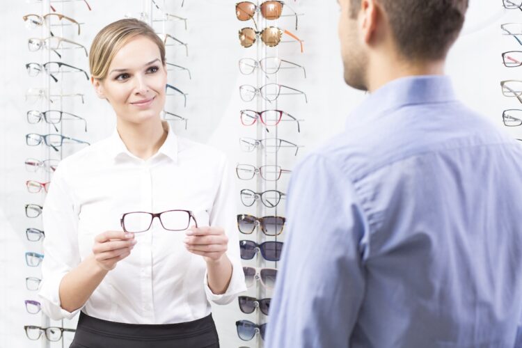 The authors caution against the “tyranny of choice” when it comes to selecting frames. mage: Ground Picture/Shutterstock.com.