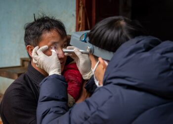 The final trachoma surveillance survey is conducted in Ha Giang province, Vietnam, as part of eliminating the eye disease. Image: Fred Hollows Foundation.